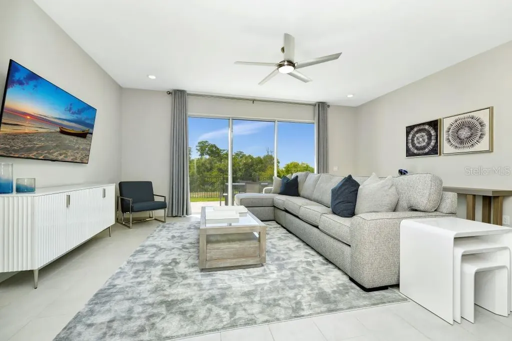 7905 Spectrum Drive Kissimmee FL 34747