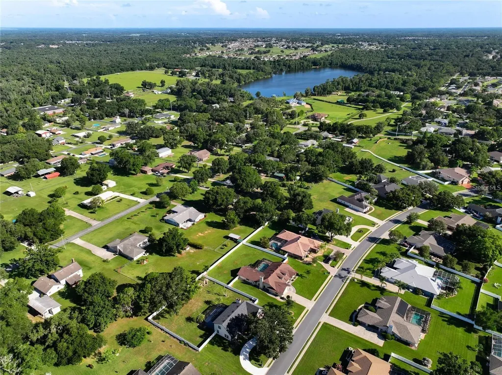 2253 Malachite Drive Lakeland FL 33810