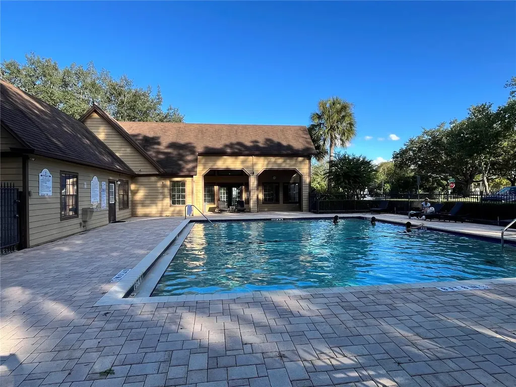 400 Lake Placid Court Altamonte Springs FL 32701