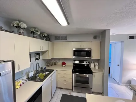 400 Lake Placid Court Altamonte Springs FL 32701
