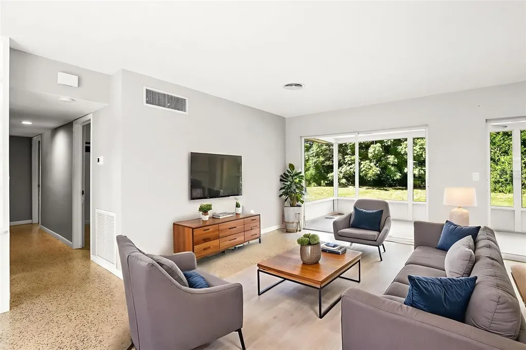 2553 Tulip Street Sarasota FL 34239