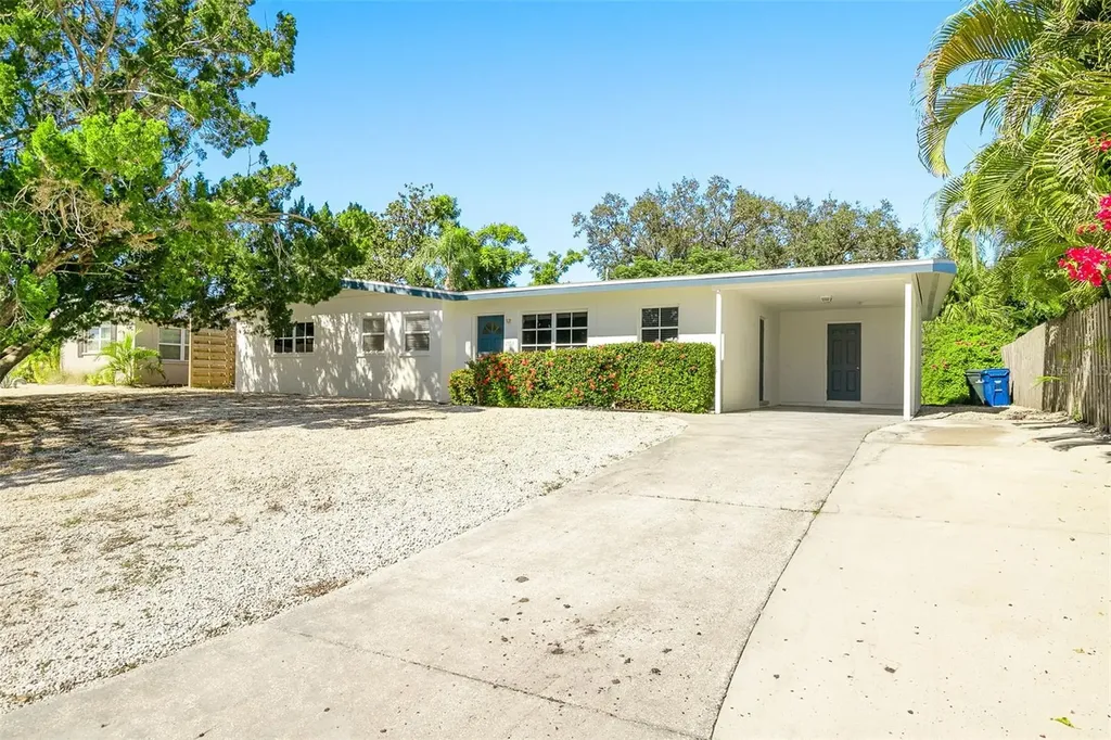 2553 Tulip Street Sarasota FL 34239