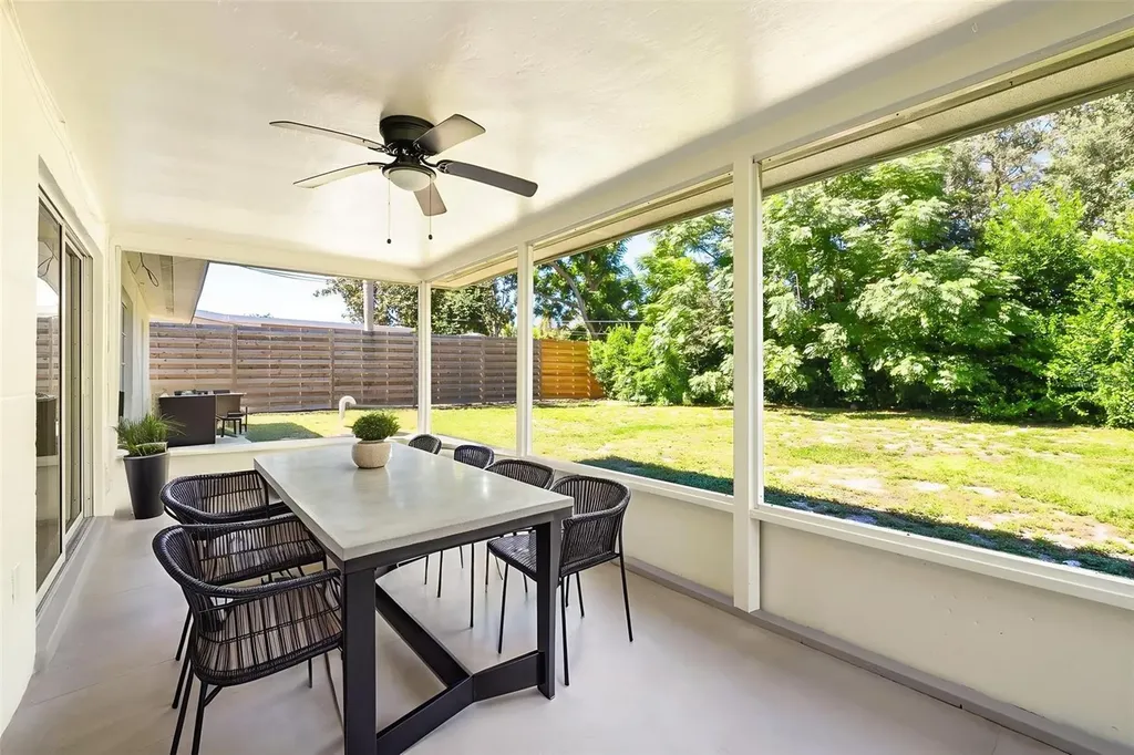 2553 Tulip Street Sarasota FL 34239