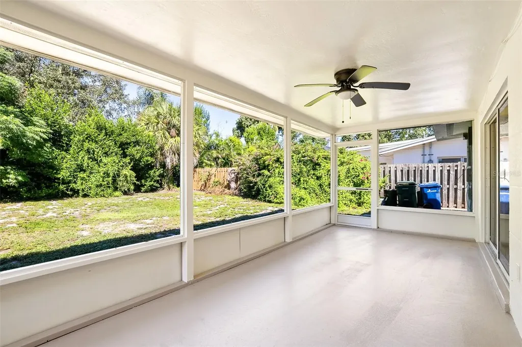 2553 Tulip Street Sarasota FL 34239
