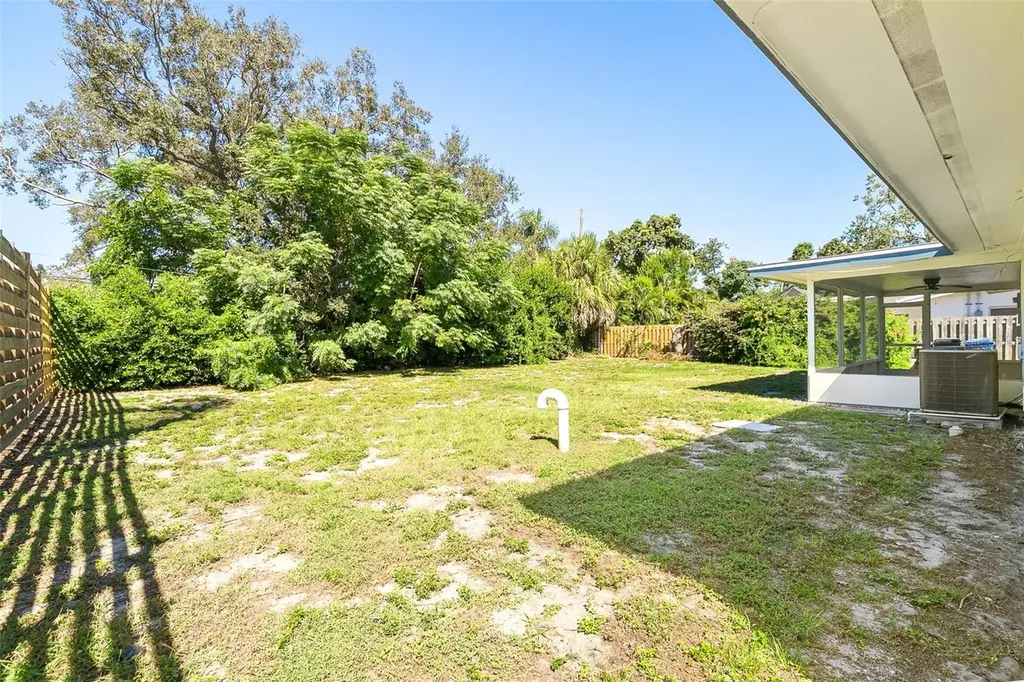 2553 Tulip Street Sarasota FL 34239