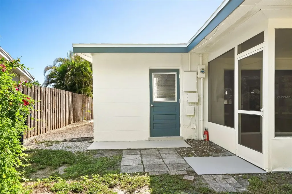 2553 Tulip Street Sarasota FL 34239