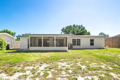 2553 Tulip Street Sarasota FL 34239