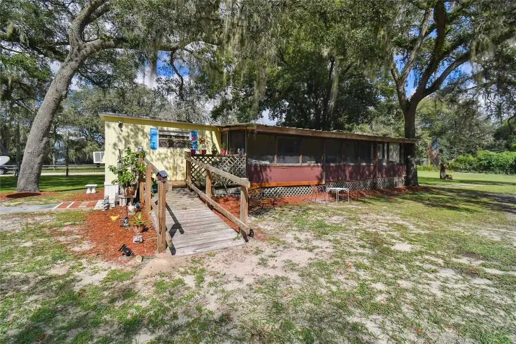 3384 Mckethan Road Dade City FL 33523