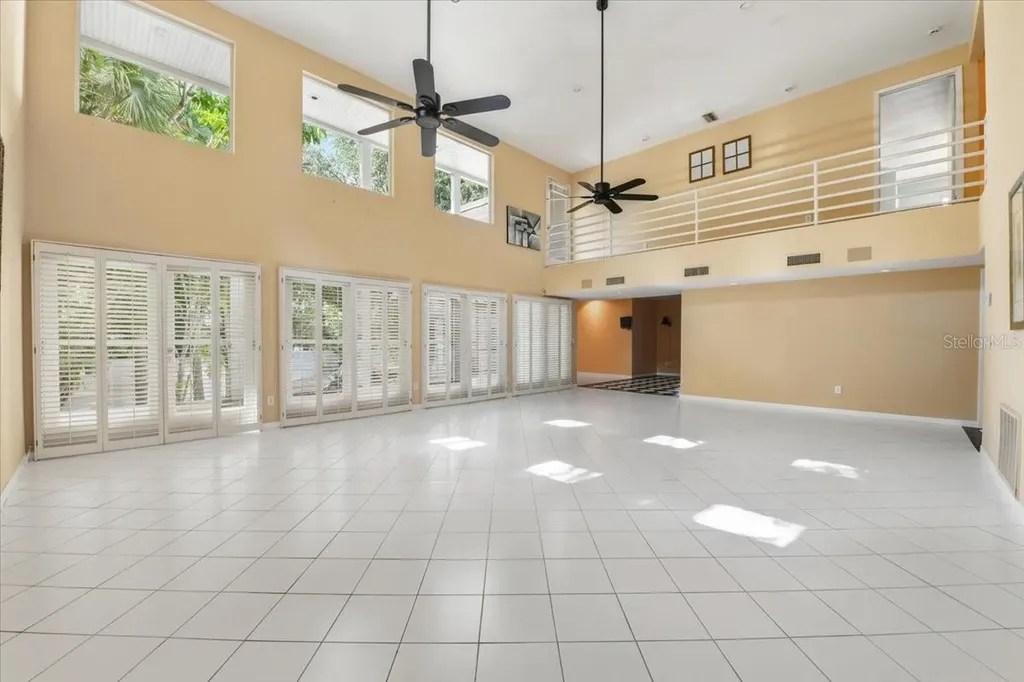 2713 Chambray Lane Tampa FL 33611