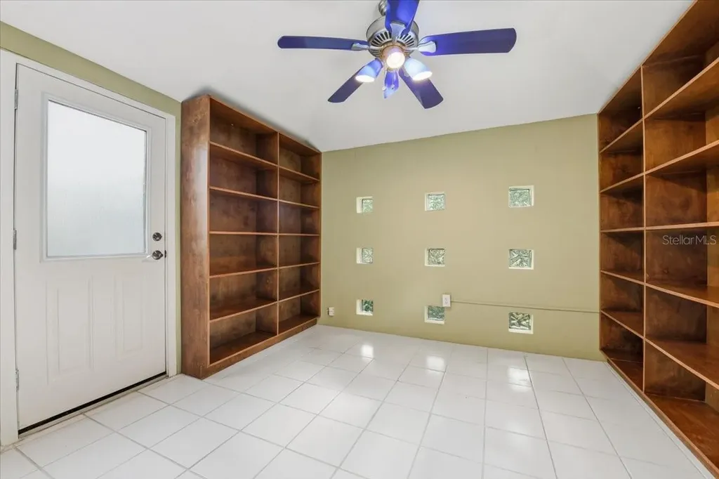2713 Chambray Lane Tampa FL 33611