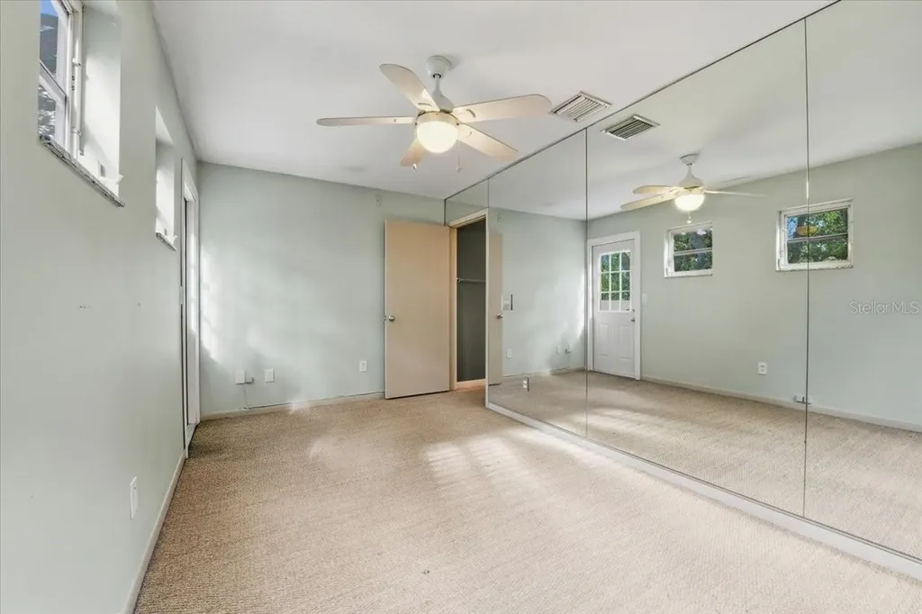 2713 Chambray Lane Tampa FL 33611