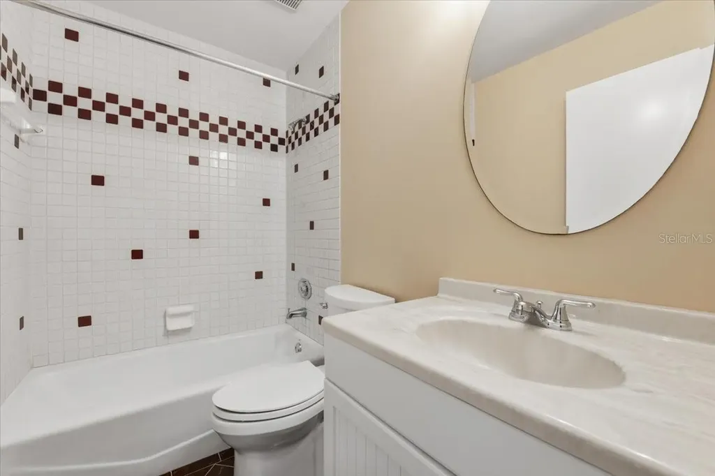 2713 Chambray Lane Tampa FL 33611
