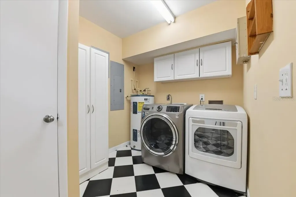 2713 Chambray Lane Tampa FL 33611