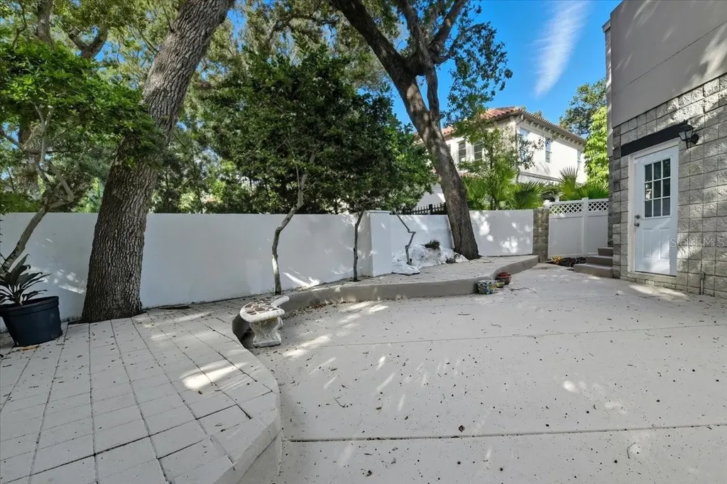 2713 Chambray Lane Tampa FL 33611