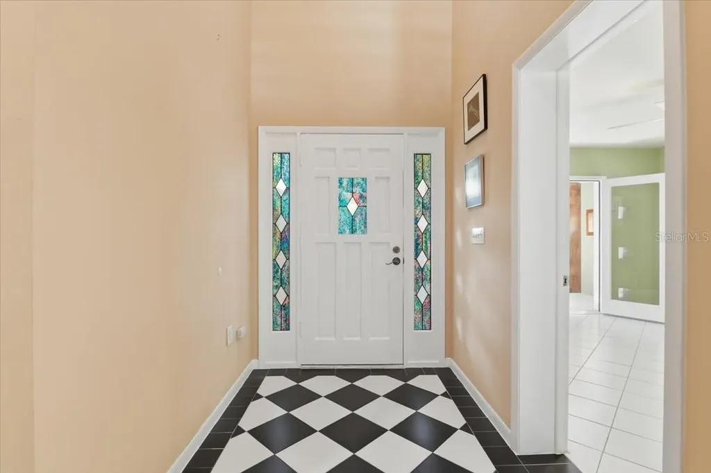 2713 Chambray Lane Tampa FL 33611