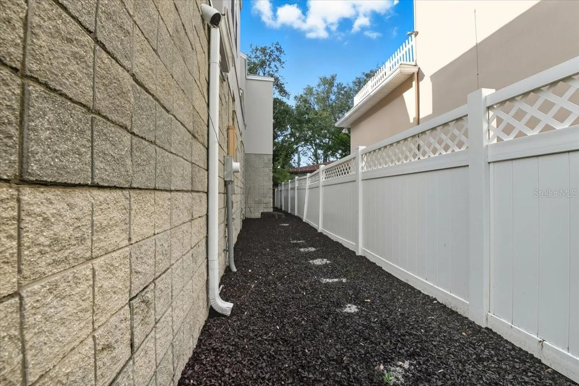 2713 Chambray Lane Tampa FL 33611