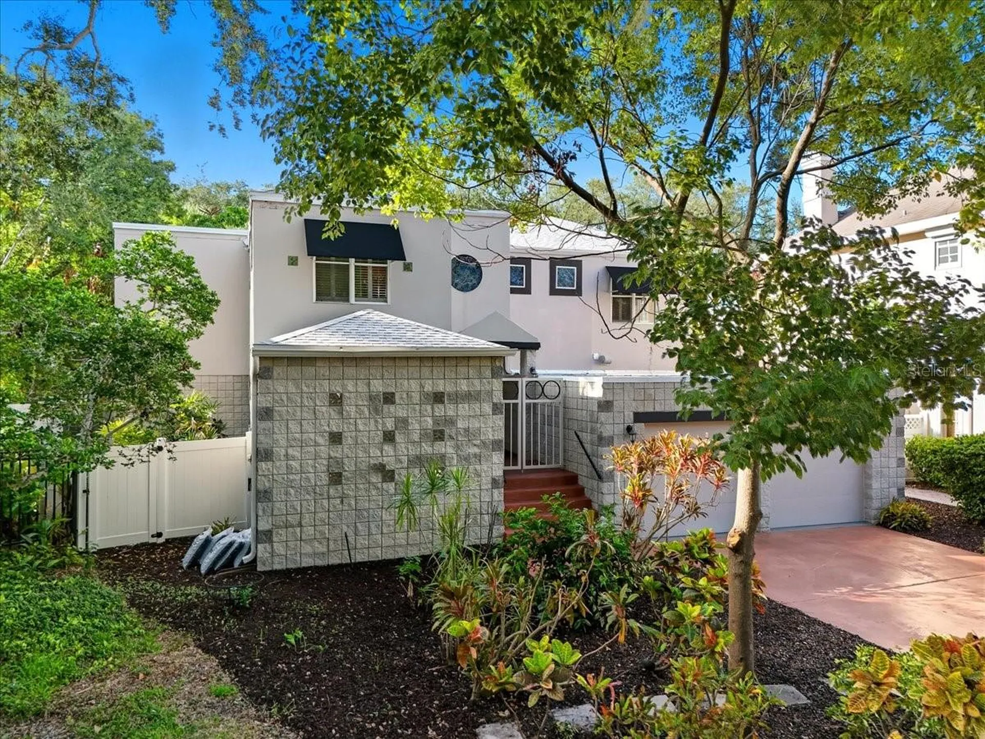 2713 Chambray Lane Tampa FL 33611