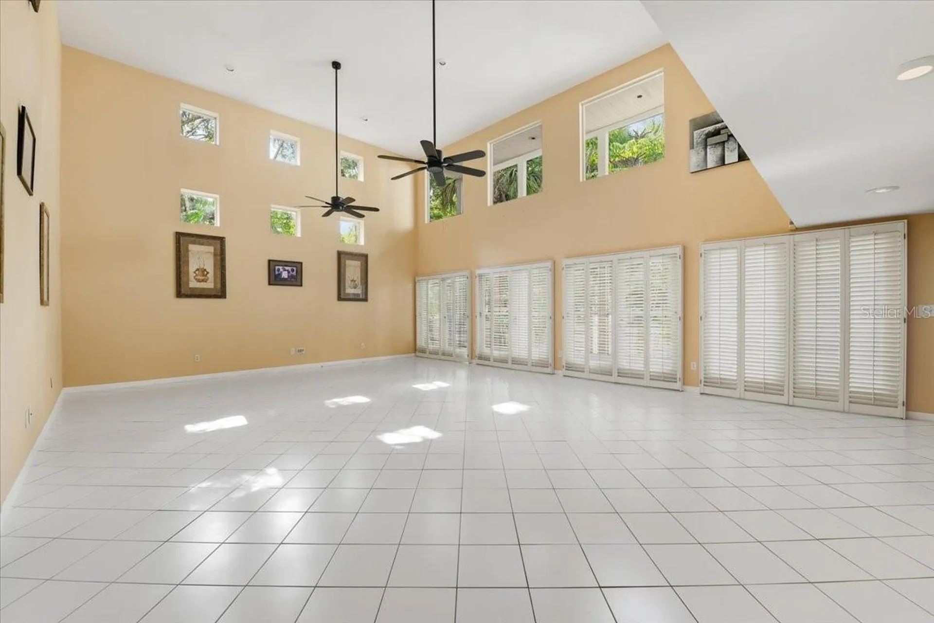 2713 Chambray Lane Tampa FL 33611