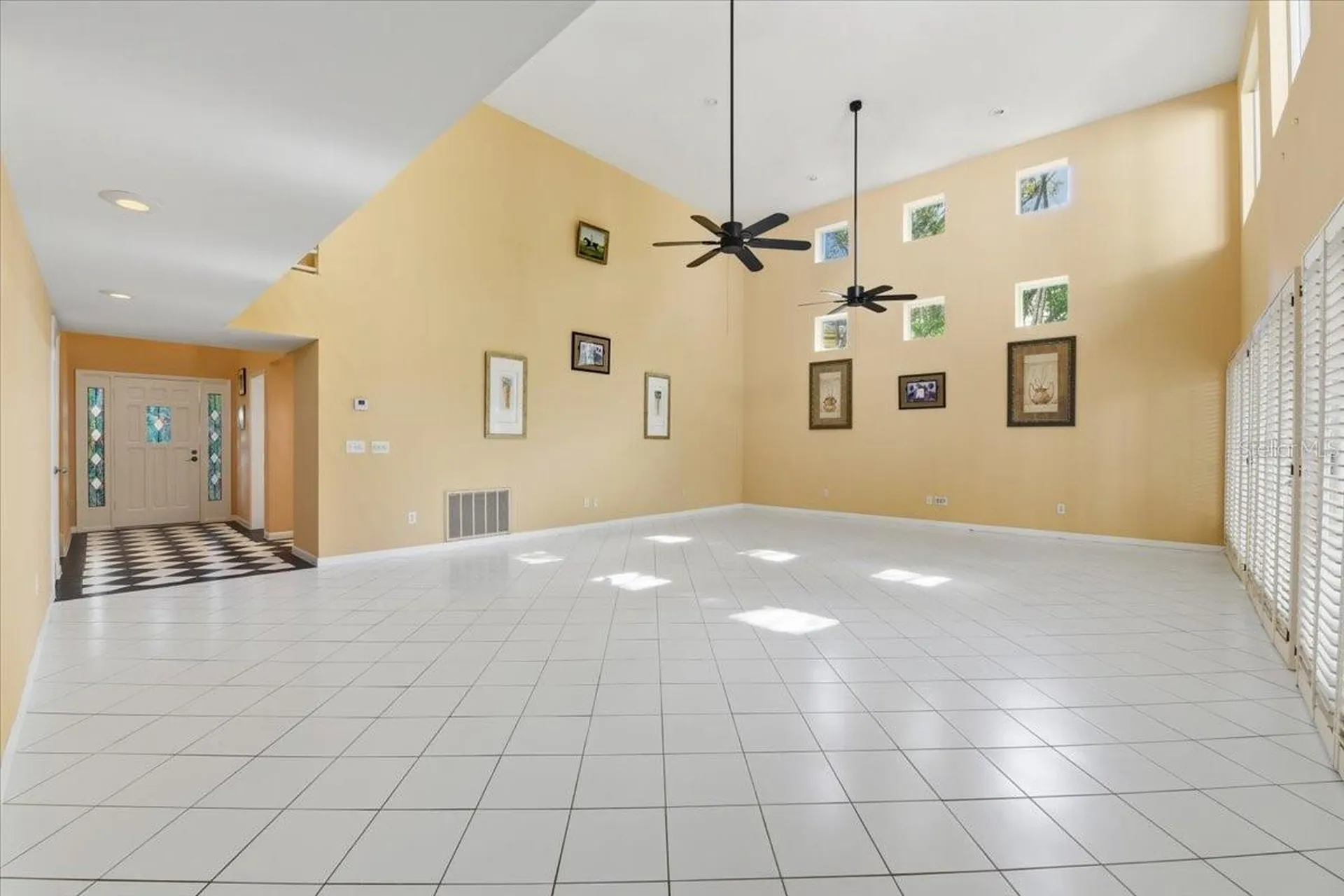 2713 Chambray Lane Tampa FL 33611