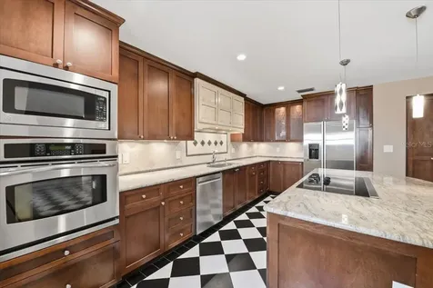 2713 Chambray Lane Tampa FL 33611