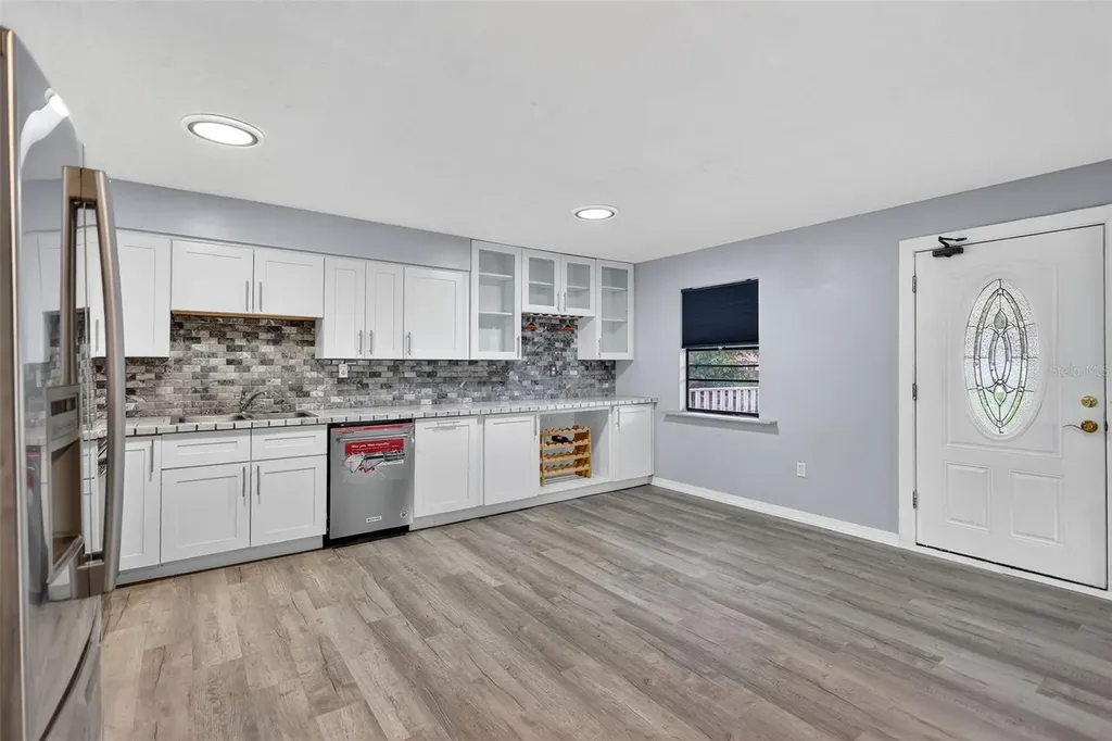 6220 W Thorpe Street Tampa FL 33611