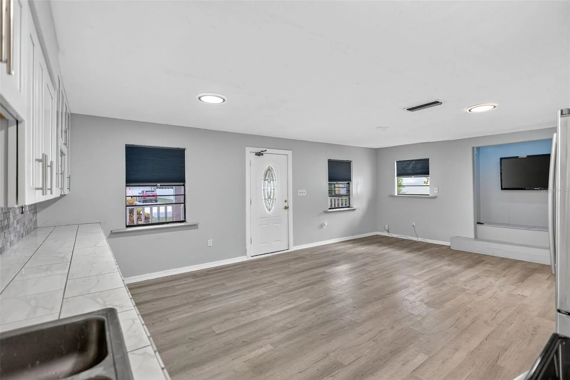 6220 W Thorpe Street Tampa FL 33611