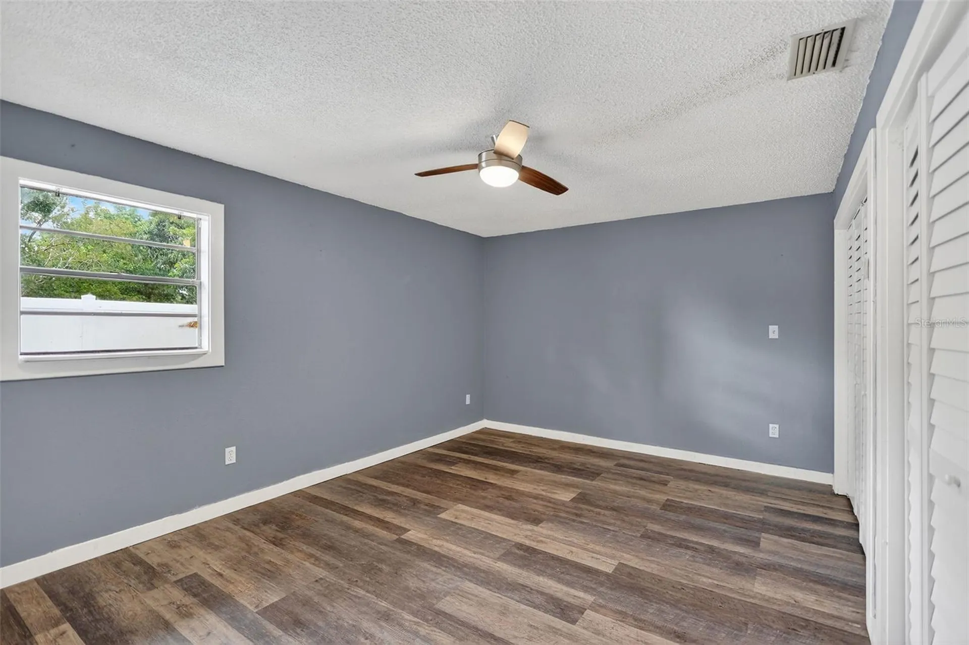 6220 W Thorpe Street Tampa FL 33611