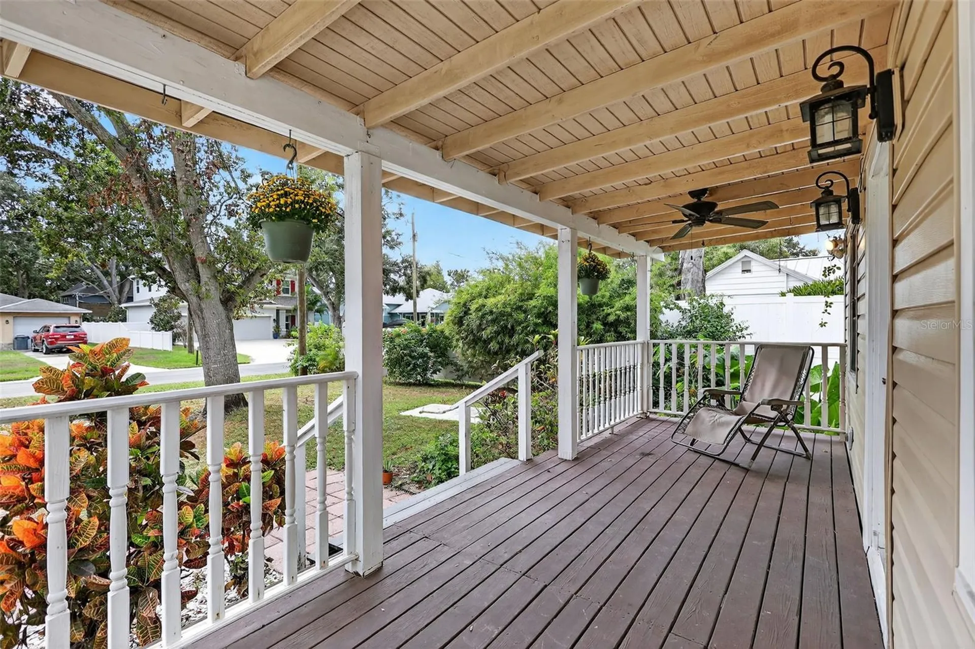 6220 W Thorpe Street Tampa FL 33611