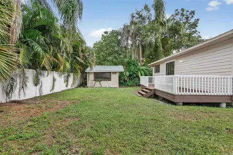 6220 W Thorpe Street Tampa FL 33611