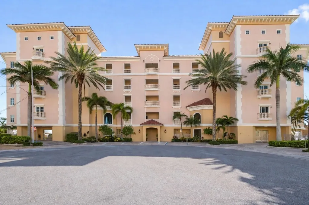 205 Brightwater Drive Clearwater Beach FL 33767