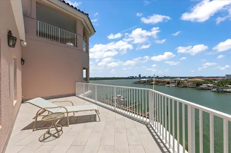 205 Brightwater Drive Clearwater Beach FL 33767