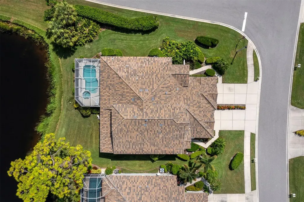 8737 Pebble Creek Lane Sarasota FL 34238