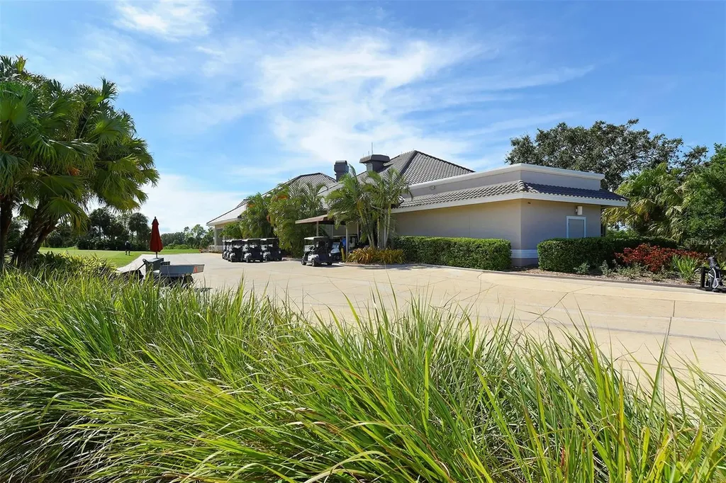 8737 Pebble Creek Lane Sarasota FL 34238