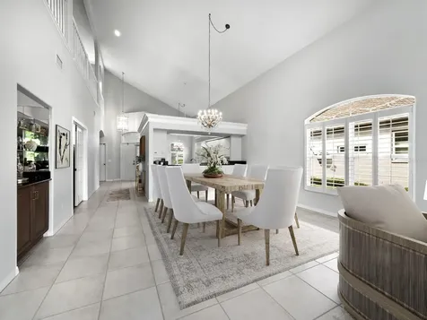 8737 Pebble Creek Lane Sarasota FL 34238
