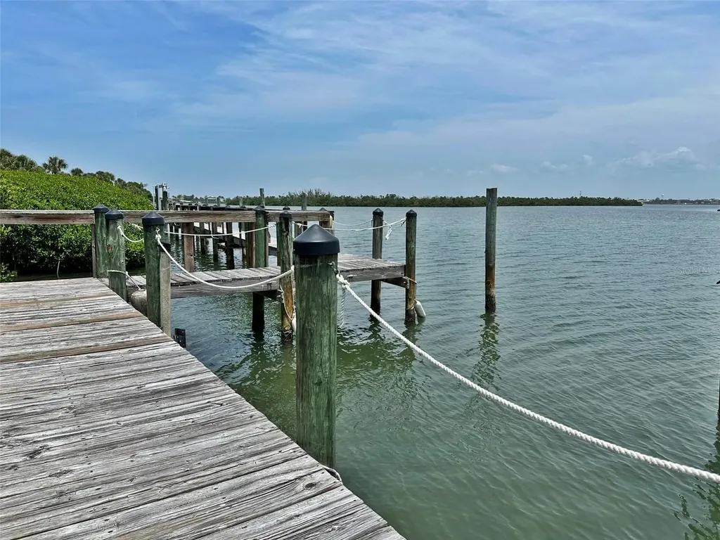 2255 N Beach Road Englewood FL 34223
