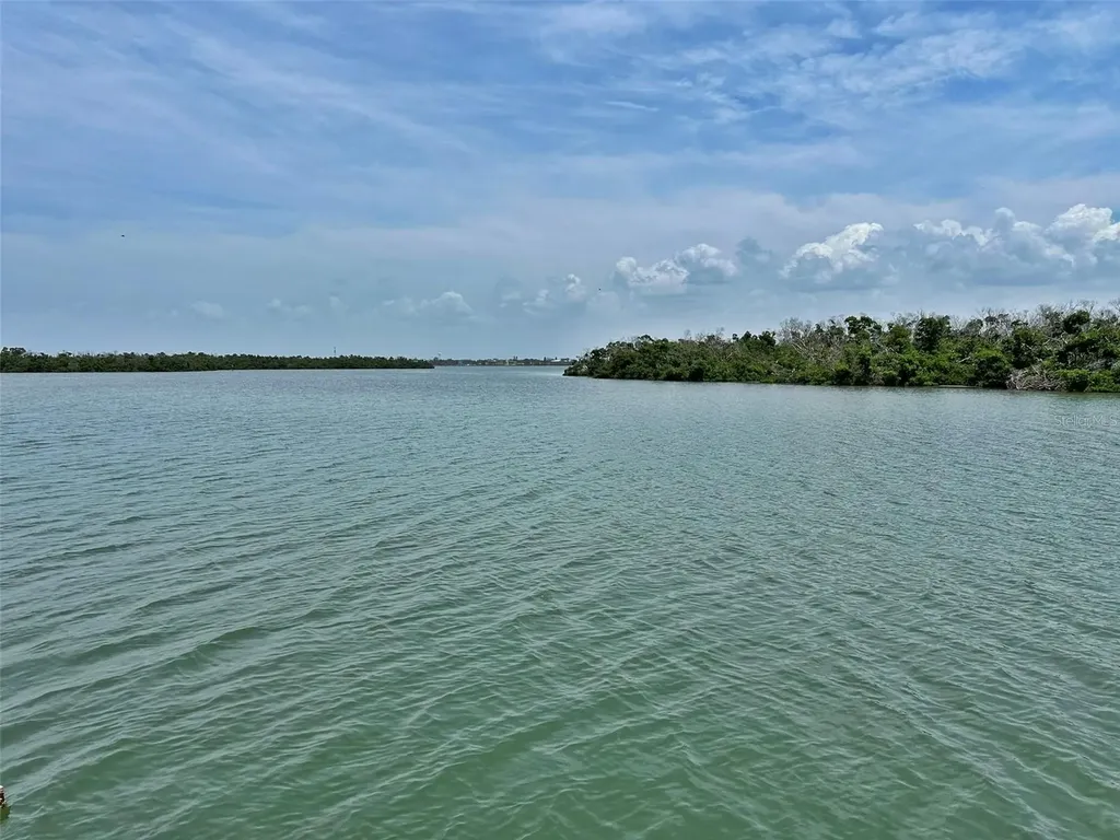 2255 N Beach Road Englewood FL 34223