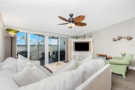 2255 N Beach Road Englewood FL 34223
