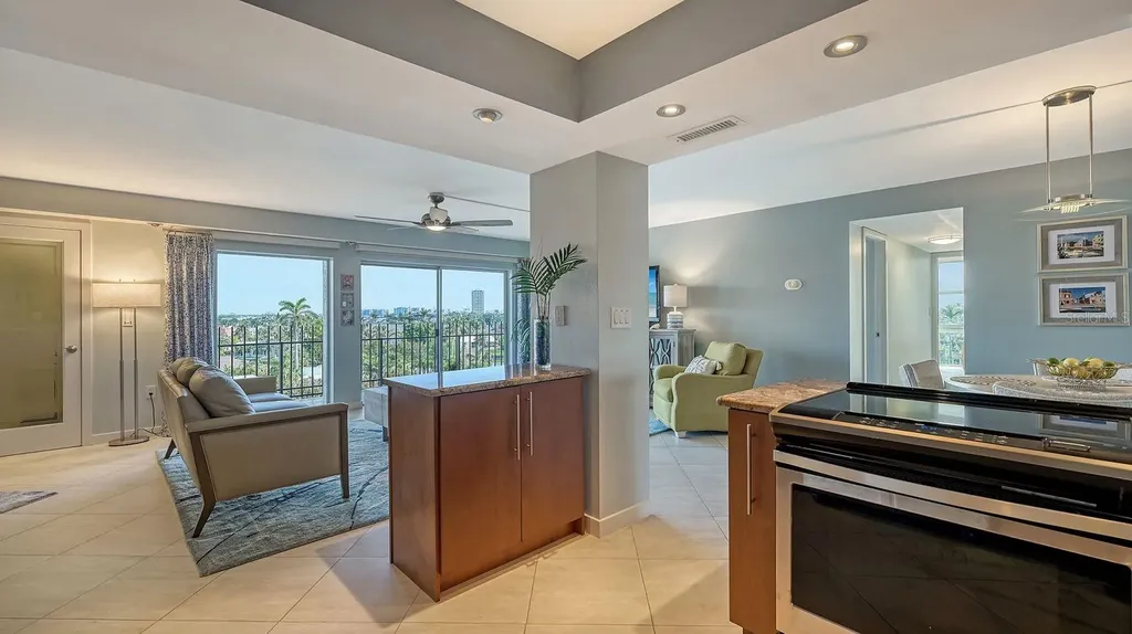 101 Benjamin Franklin Drive Sarasota FL 34236
