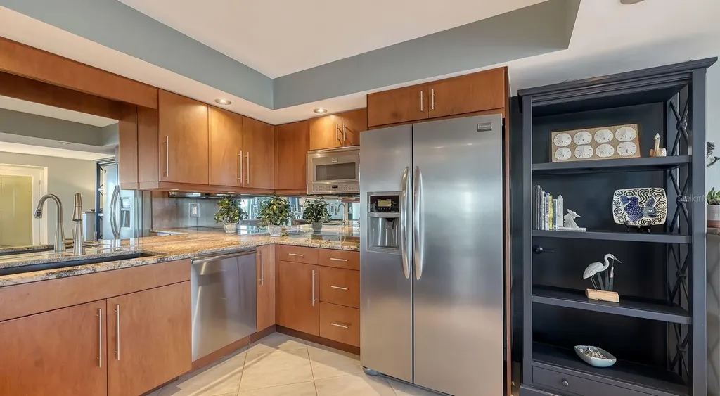 101 Benjamin Franklin Drive Sarasota FL 34236