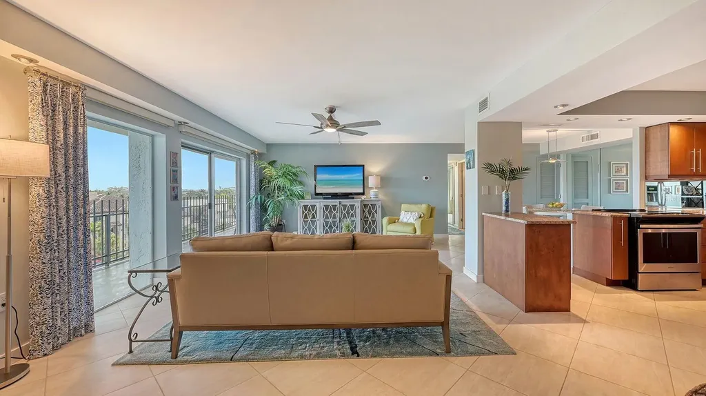 101 Benjamin Franklin Drive Sarasota FL 34236