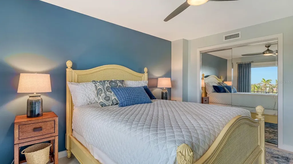 101 Benjamin Franklin Drive Sarasota FL 34236