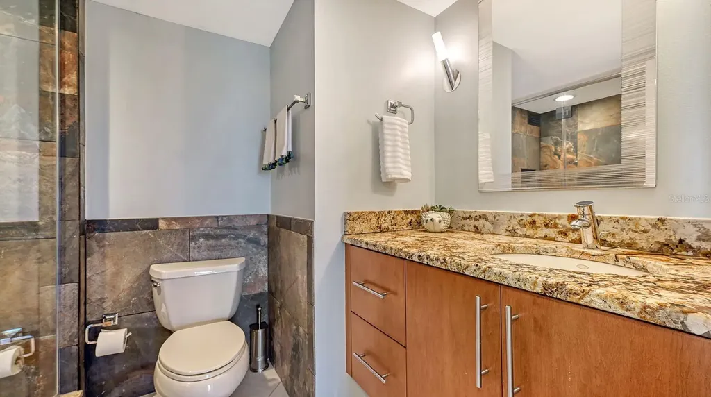 101 Benjamin Franklin Drive Sarasota FL 34236