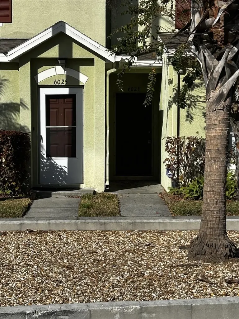 6023 Osprey Lake Circle Riverview FL 33578