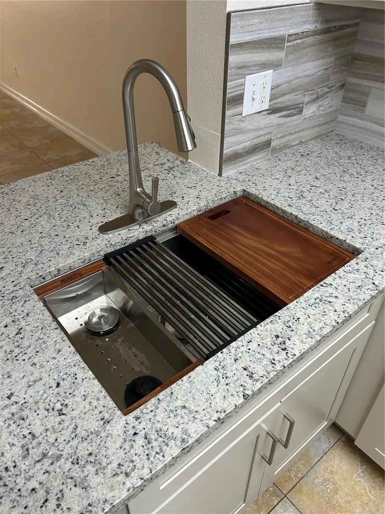 6023 Osprey Lake Circle Riverview FL 33578