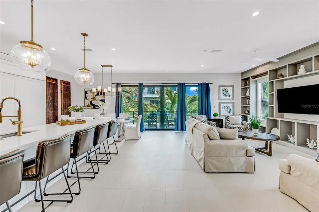 234 Grant Drive Sarasota FL 34236