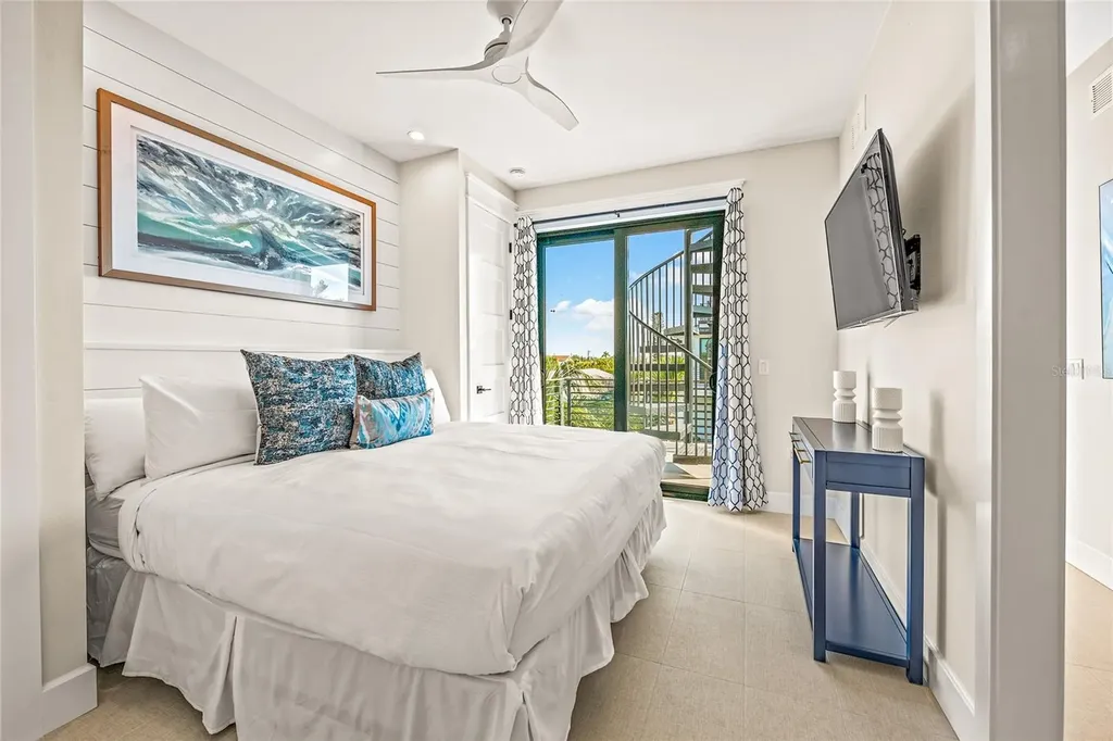 234 Grant Drive Sarasota FL 34236