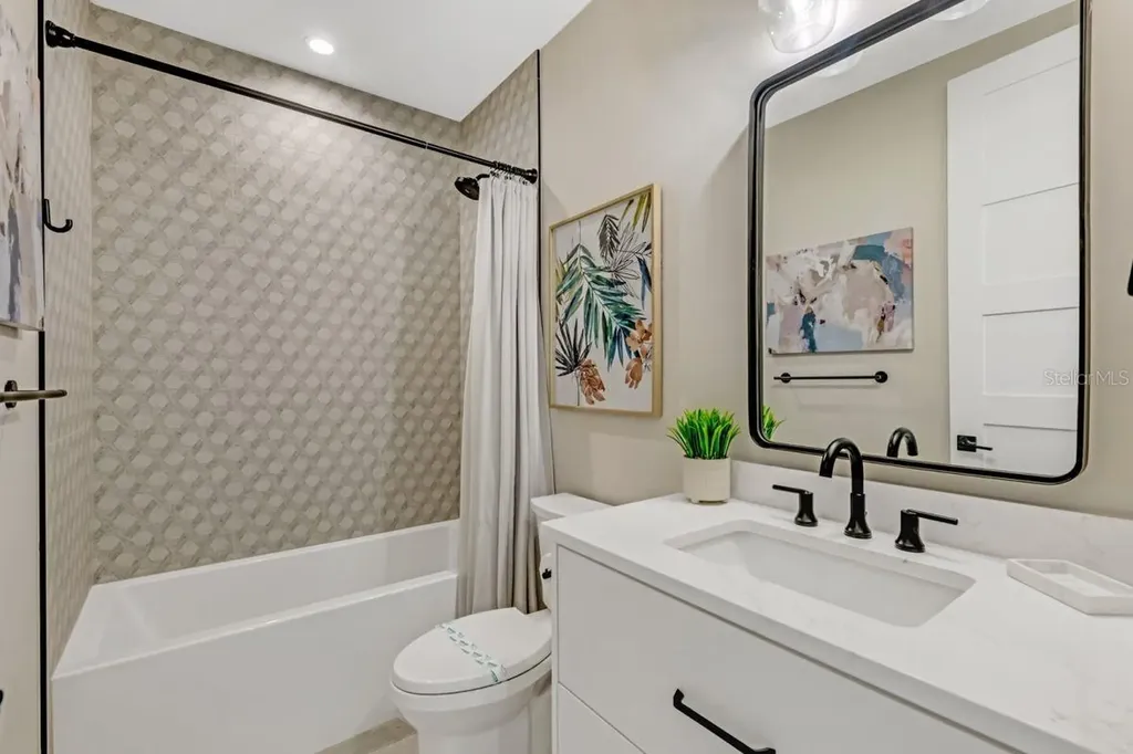 234 Grant Drive Sarasota FL 34236