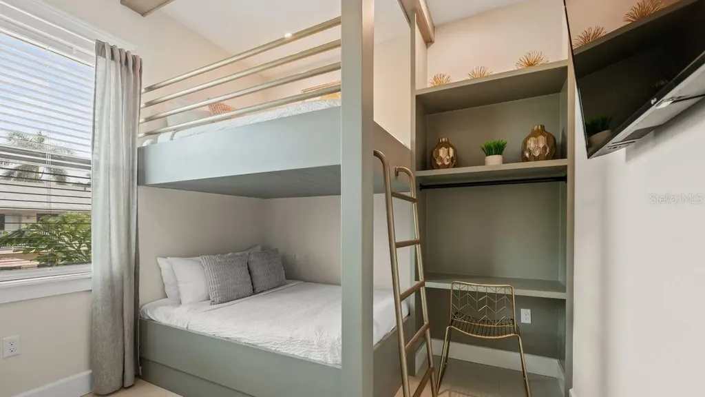 234 Grant Drive Sarasota FL 34236