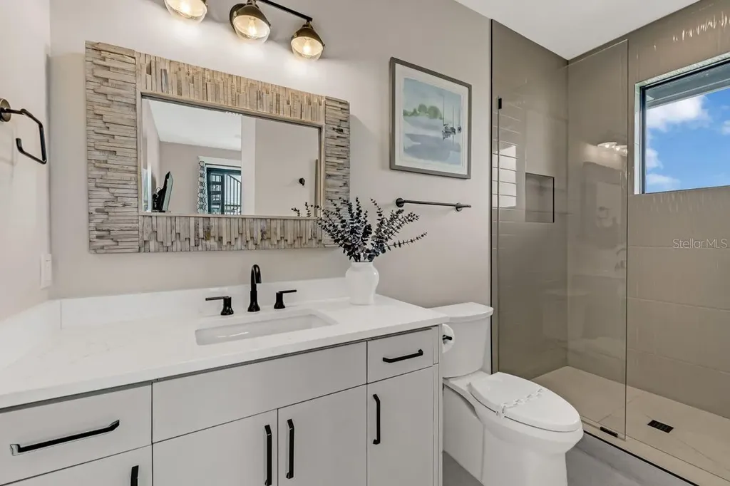 234 Grant Drive Sarasota FL 34236