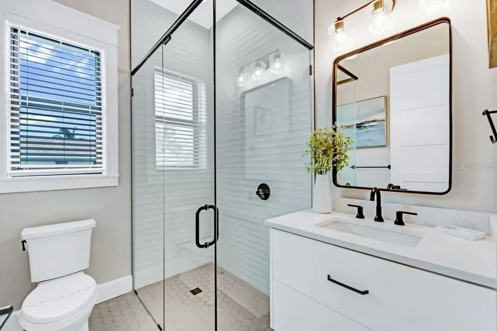 234 Grant Drive Sarasota FL 34236